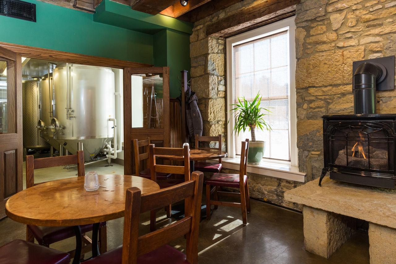 Commerce Street Brewery Hotel Mineral Point Eksteriør bilde